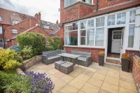 Host & Stay - Raven House