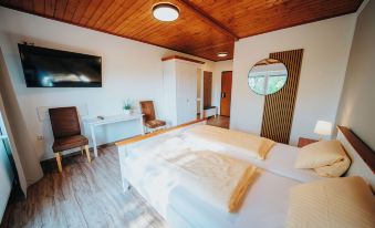 Hotel Leo