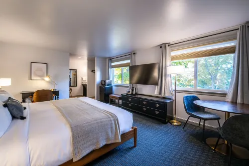 Riverhouse by Weekender Formerly Jack Daniels Inn Hotels in Francestown