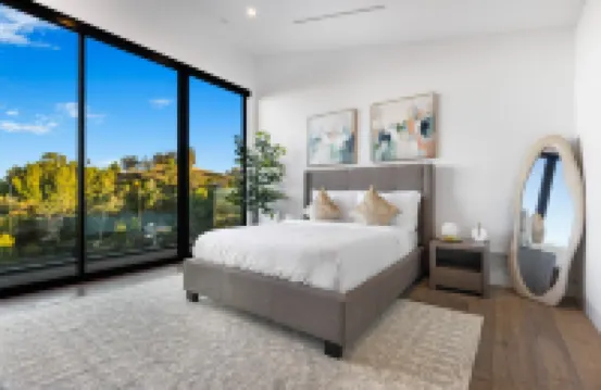 สกายไลน์ ลักชัวรี่ เฮฟเว่น