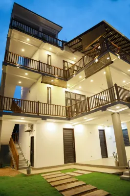 Gold Bubble Hotels in Ahangama