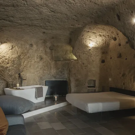 Aque Cave - le Grotte del Caveoso