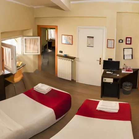 Hotel Cairoli