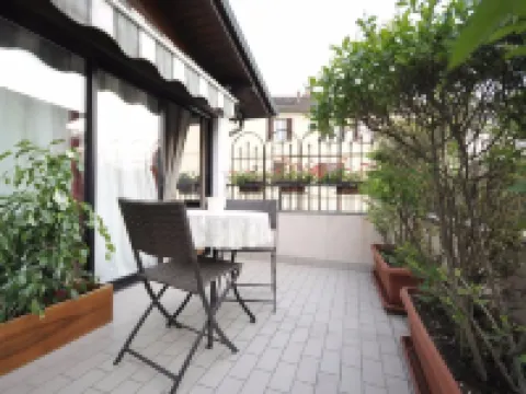 ヴィラ マリサ ベッド ブレックファスト アンド ブックス パヴィーアのホテル