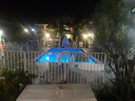 New Sungate Motel Отели в г. Маналапан