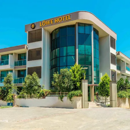 Side Löwe Hotel Отели рядом с достопримечательностью «Озеро Титреенгёль»