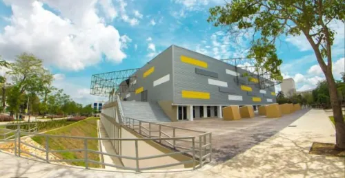 The Mendoza Grand Hotel