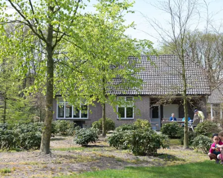 Villa in Netherlands with Sauna & Comfort Hotels in Uden