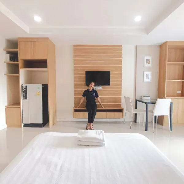 Sunset Beach Resort - Housity
