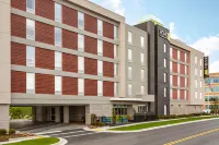 Home2 Suites by Hilton Silver Spring - Parkplatz