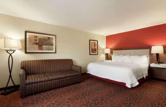 賽克斯森特商城威奇託福爾斯歡朋酒店