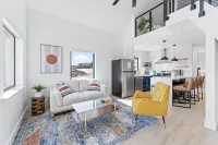Scenic Desert Views and Modern Comforts - Charming Luxe Retreat Hotels in Valle