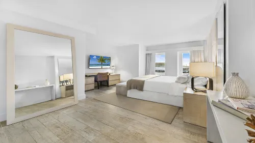 Luxurious Amenities and Scenic City Views - Stunning Miami Retreat