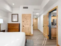Hot Tub, Pool and Mountain Views - Charming Alpine Retreat Hotels in Summit County