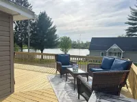 KnotRLake a cozy get-a-way with a lake view!
