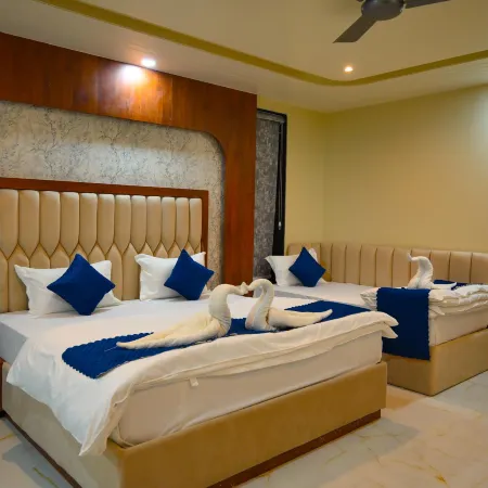 Hotel Dinanath