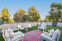 Rooftop Deck and Spacious Outdoor Areas - Elegant Haven