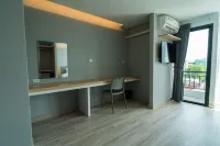 Goodday Hotel - balcony