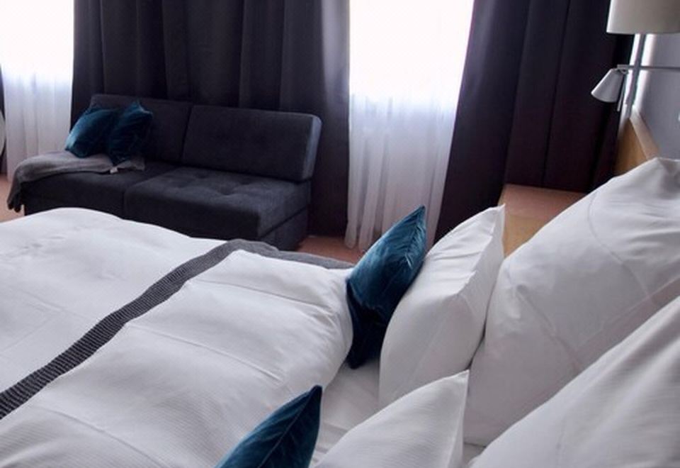 Hotel Tari - Housity