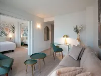 Résidence Hôtelière Chambord au Coeur de Menton - entièrement rénovée Hotels in Menton