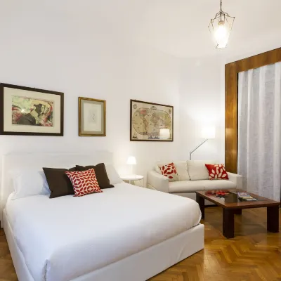 Living Isola Hotels near Gioia Station