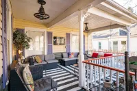Montgomery Inn BnB Hotels in Versailles