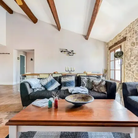 Maison DIX Hotels in Herault