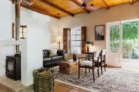 De Bergkant Lodge Hotels in Prince Albert