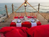 Bab Al Nojoum Hudayriyat Camp