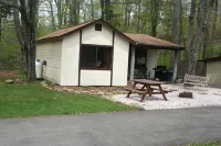 Hemlock Campground and Cottages Hotels near Community Pool and playground