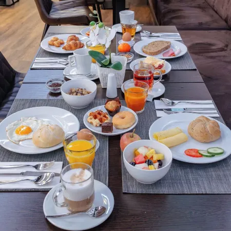 PLAZA Premium Den Haag City Center