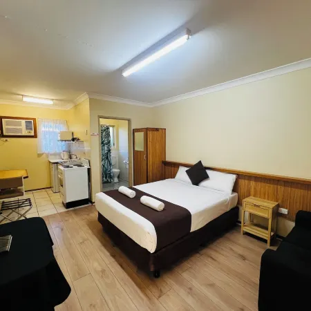 Angel's Rest Motel Hotels in Moree