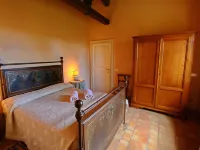 Farmhouse in Todi with Pool & Theater Nearby