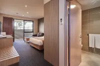 Foreshore Hotel Hotels in Carlton