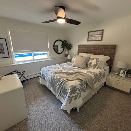 Modern coastal retreat w/ pool, close to beaches and golf courses.