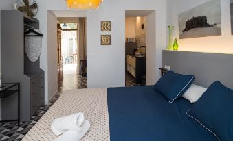 Casa Portus Gaditanus s XVIII Patio Andaluz