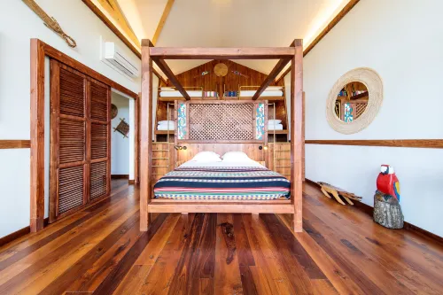 Les Lodges - Parrot World Hotels in Pommeuse