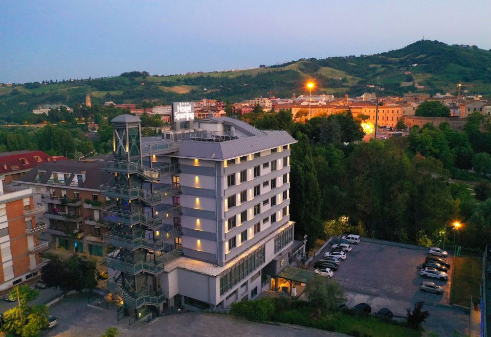 hotel overview picture