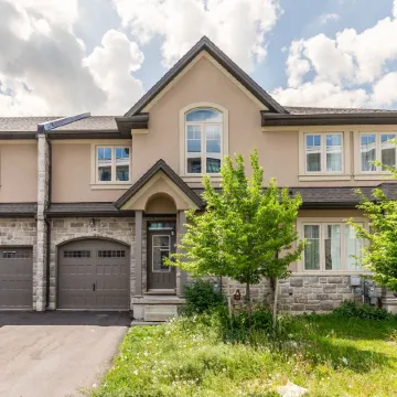 Globalstay. Waterfront 5Br Townhouse. Private Hot Tub, Gym, Sauna