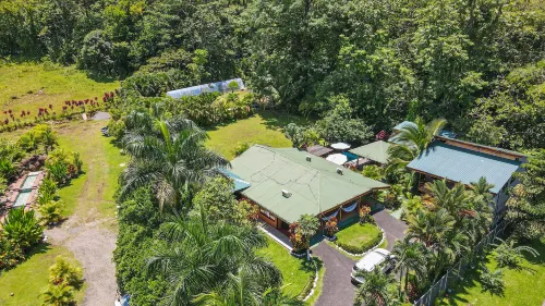 Cabañas Río Escondido en la Fortuna Hotels in San Ramon