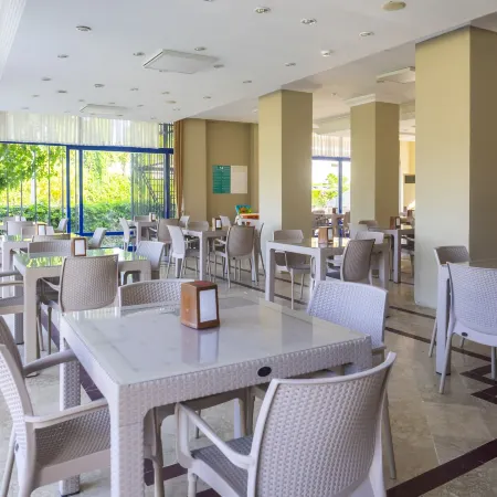 Tal Beach Hotel