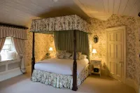 클리프 앳 리옹스  호텔