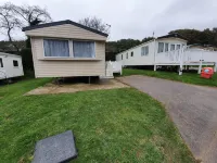 Cozy 3 Bedroom Caravan, Sleeps 8, at Parkdean Newquay Holiday Park