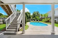 The Alexander - Private Pools