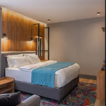 Hotel Square by Margo