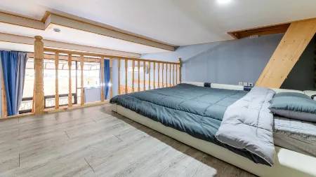 Gyeongju Gampo Four Season Pension Отели рядом с достопримечательностью «Submerged Tomb of King Munmu»