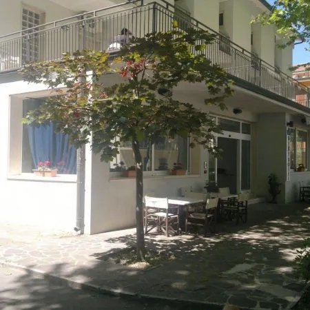 Blue Hotel