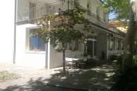 Blue Hotel