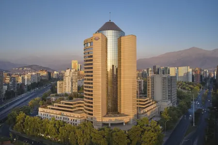 Mandarin Oriental, Santiago Отели рядом с достопримечательностью «Clinica Las Condes»