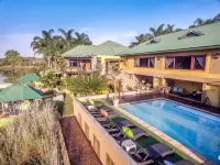 Bambuu Lakeside Lodge - Romantic